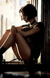 Leon-movie-stills-leon-leon-the-professional-24526054-319-500.jpg