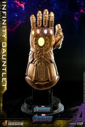 infinity-gauntlet__gallery_5cae39cac46a8.jpg