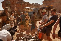 star-wars-feature-vf-2019-summer-embed-01%20(1).jpg star-wars-feature-vf-2019-summer-embed-01%20(1).jpg