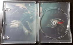 AvP_07_reduced.jpg AvP_07_reduced.jpg