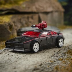 F0125_PROD_TRA_GEN_WFC_DELUXE_RUNABOUT_0539_Large_300DPI.jpg