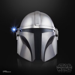 STAR WARS THE BLACK SERIES THE MANDALORIAN ELECTRONIC HELMET - oop (3).jpg