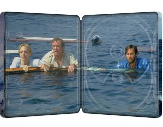 Jaws 4 Inside.jpg