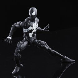 MARVEL LEGENDS SERIES 6-INCH SYMBIOTE SPIDER-MAN Figure 4.jpg