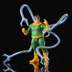 MARVEL’S SILK AND DOCTOR OCTOPUS 2-PACK 7.jpg