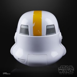 STAR WARS THE BLACK SERIES ARTILLERY STORMTROOPER PREMIUM HELMET 6.jpg