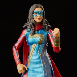HASBRO MARVEL LEGENDS SERIES DISNEY PLUS MS. MARVEL 4.jpg