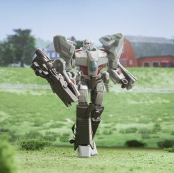 F6733_PROD_TRA_EARTH_SPARK_DELUXE_OWEN_001_Online_2000SQ.jpg