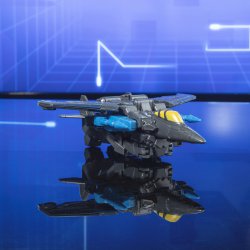 F6726_PROD_TRA_EARTH_SPARK_WARRIOR_RHYOLITE_002_Online_2000SQ.jpg