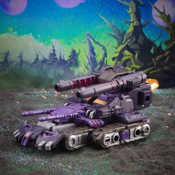 F7205_DIO_TRA_GEN_LEGACY_VOY_TARN_0005_Online_2000SQ.jpg