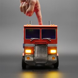 OP-truck-hand.jpg OP-truck-hand.jpg