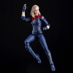 MARVEL LEGENDS SERIES CAPTAIN MARVEL 3.jpg