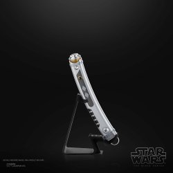 STAR WARS THE BLACK SERIES AHSOKA TANO FORCE FX ELITE ELECTRONIC LIGHTSABER 9.jpg