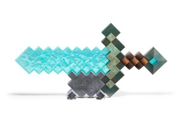Diamond Sword Collector Replica_Image 3_Front.jpg