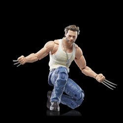 MARVEL LEGENDS SERIES WOLVERINE 3.jpg