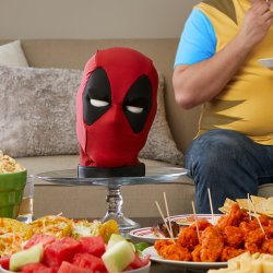 MARVEL LEGENDS SERIES DEADPOOL'S HEAD PREMIUM INTERACTIVE HEAD 7.jpg