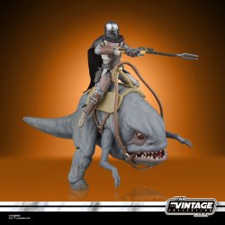 STAR WARS THE VINTAGE COLLECTION BLURRG & THE MANDALORIAN 7.jpg