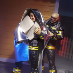 G.I. JOE CLASSIFIED SERIES LEGACY COLLECTION - SEARCH & RESCUE FIREFIGHTER (7).jpg