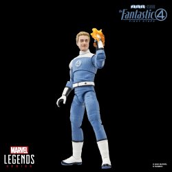 MARVEL LEGENDS SERIES JOHNNY STORM 1.jpg