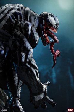 sideshow-collectibles-marvel-ven (7).jpg