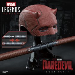 MARVEL LEGENDS SERIES DAREDEVIL BORN AGAIN PREMIUM ROLEPLAY MASK AND BILLY CLUB 7.jpg