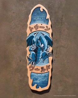 Yu-Gi-Oh! - Collectors Edition Carved Koizilla Deck_1.jpg