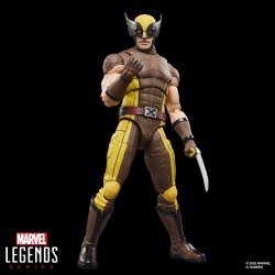 MARVEL LEGENDS SERIES WOLVERINE (BROWN SUIT) 3.jpg