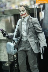 sdcc2014-hot-toys-booth-109.jpg