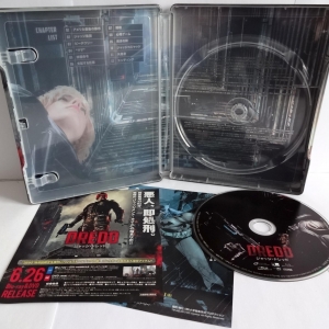 DREDD Steelbook Japan Exclusive Limited Edition (Bluray Region FREE) RARE

Inside Cover with 1 Blu-ray Region FREE disc.
