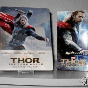 Thor: The Dark World with Mjölnir pen (Singapore)