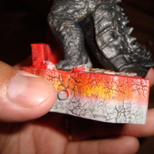 Godzilla 2014 Hallmark Ornament_3