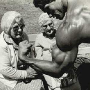 Pumping Iron Lobby Card B Artwork