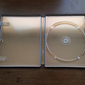 District 9 Zavvi Exclusive Steelbook