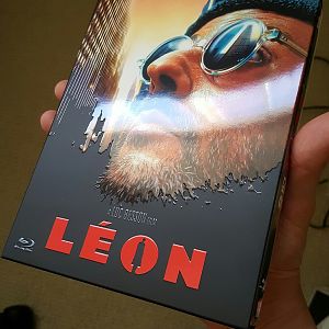 Leon, NovaMedia (Front)