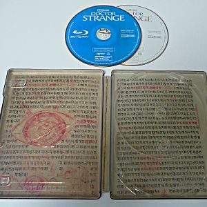 Full Inside Doctor Strange Steelbook