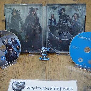 Pirates5_inside