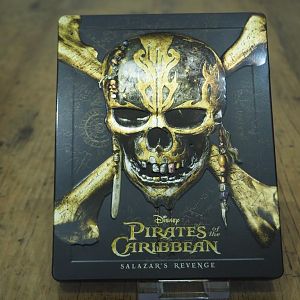 Pirates5_embossing1