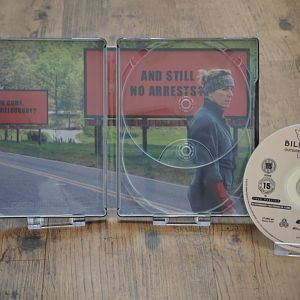 ThreeBillboards_Zavvi_insideart