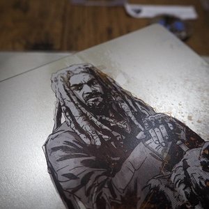 WalkingDead8_zavvi_Ezekieldetail.jpg