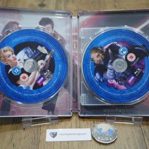 DoctorWho_4_opensteelbook_inside.jpg