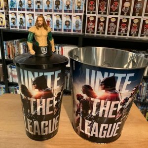 Justice League Popcorn Tin and Cup with Cup Topper