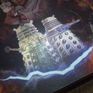 DoctorWho_s5_steelbook_back_zoom2.jpg