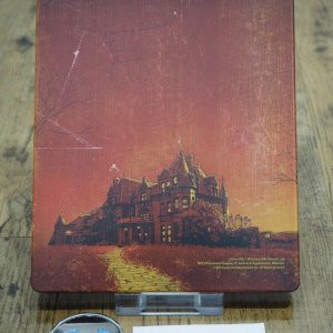 KnivesOut_zavvi_backartwork.jpg