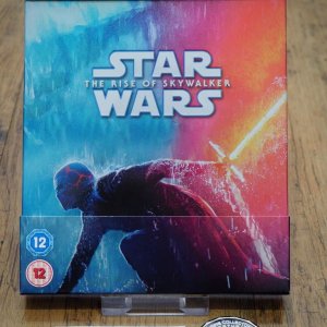 StarWars_IX_zavvi - frontunsealed.jpg