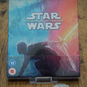 StarWars_IX_zavvi - frontsealed.jpg
