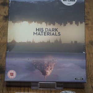 HisDarkMaterials_zavvi_frontsealed.jpg