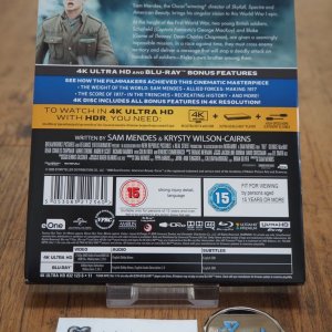 1917_zavvi_backunsealed.jpg