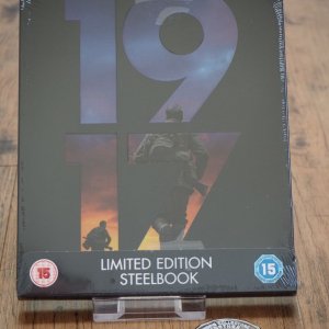 1917_zavvi_frontsealed.jpg