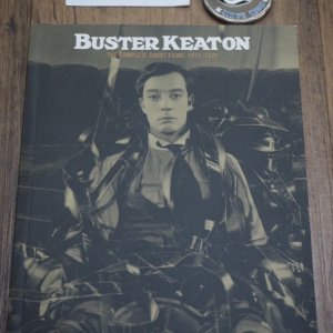 BusterKeaton_ShortFilms_Eureka_book01.jpg