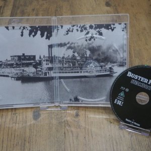 BusterKeaton_SteamboatBillJr_insideart.jpg
